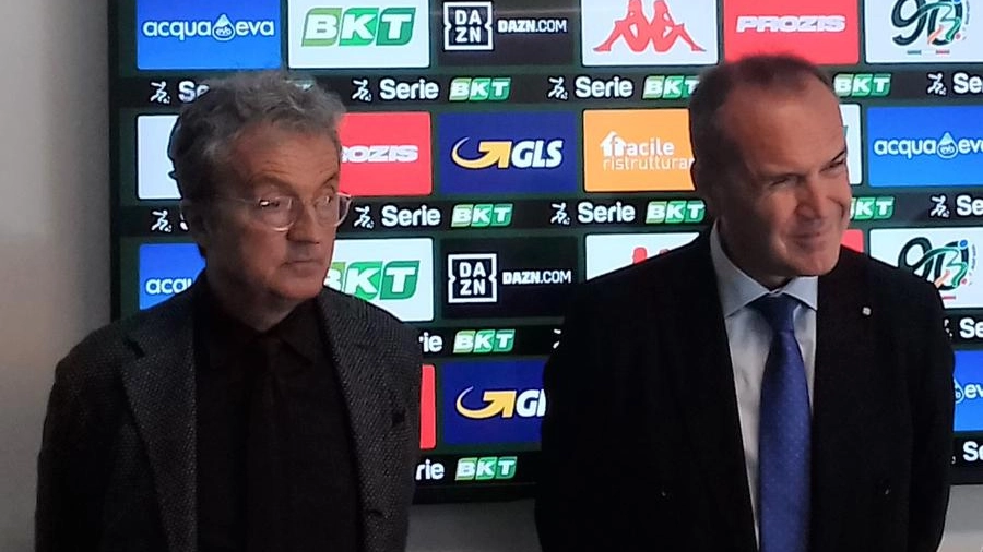 Il presidente del Pisa Giuseppe Corrado con il presidente della Lega B Mauro Balata