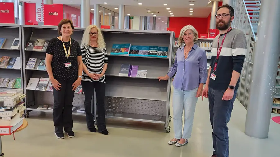 La donazione dei libri alla Biblioteca SMS La donazione dei libri alla Biblioteca SMS