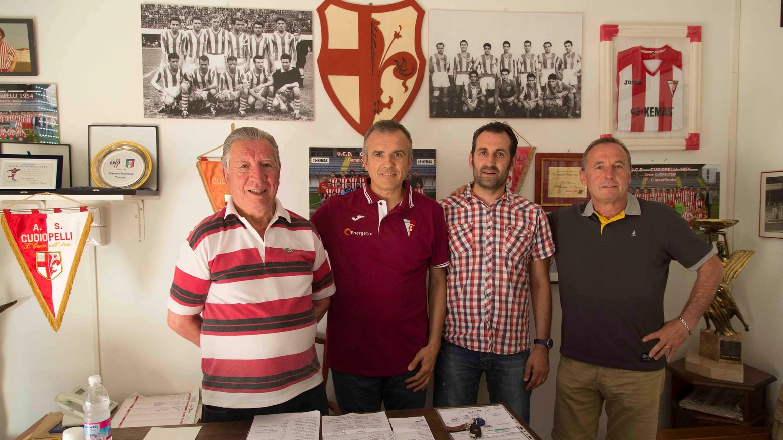 Da sinistra: il neopresidente Renzo Soldani, l'allenatore Caramelli, Falaschi e Deidda