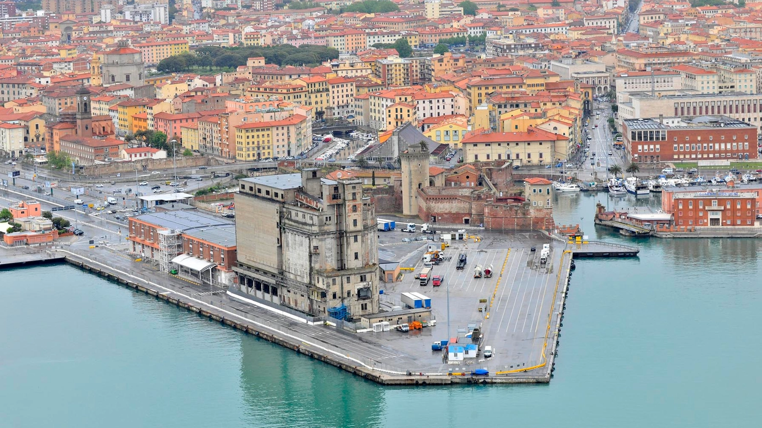 Il porto di Livorno