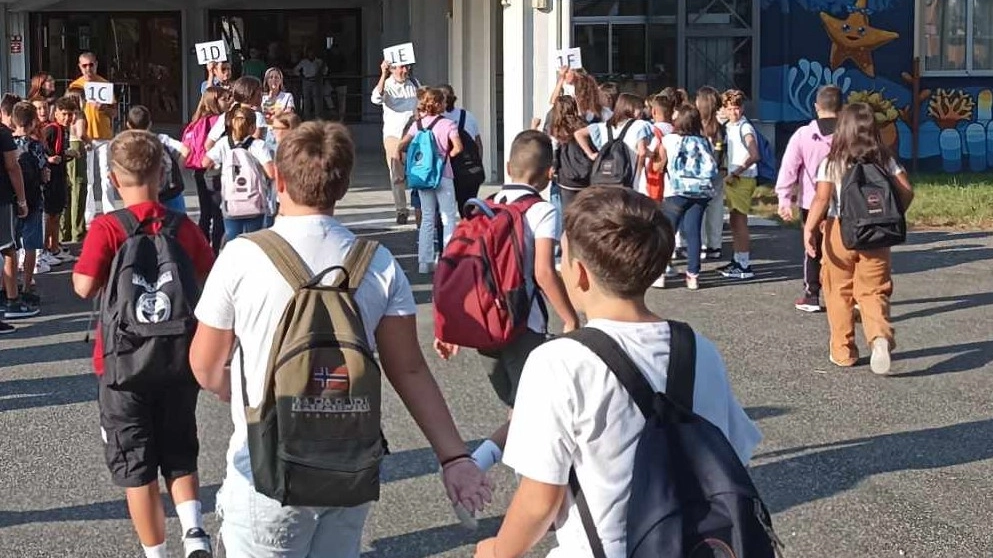 Primo giorno di scuola (foto repertorio) Primo giorno di scuola (foto repertorio)