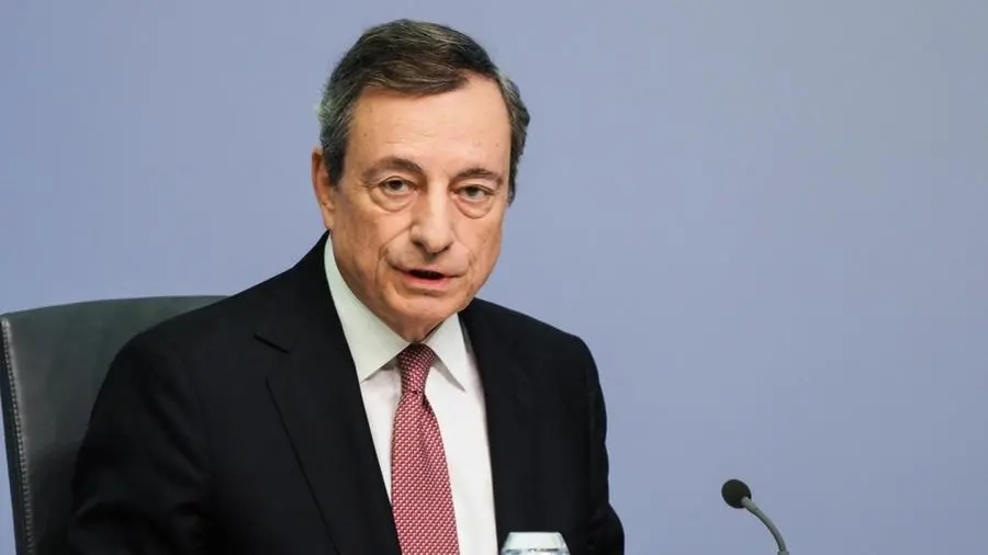 Campi Bisenzio, imbrattato manifesto con la foto di Draghi