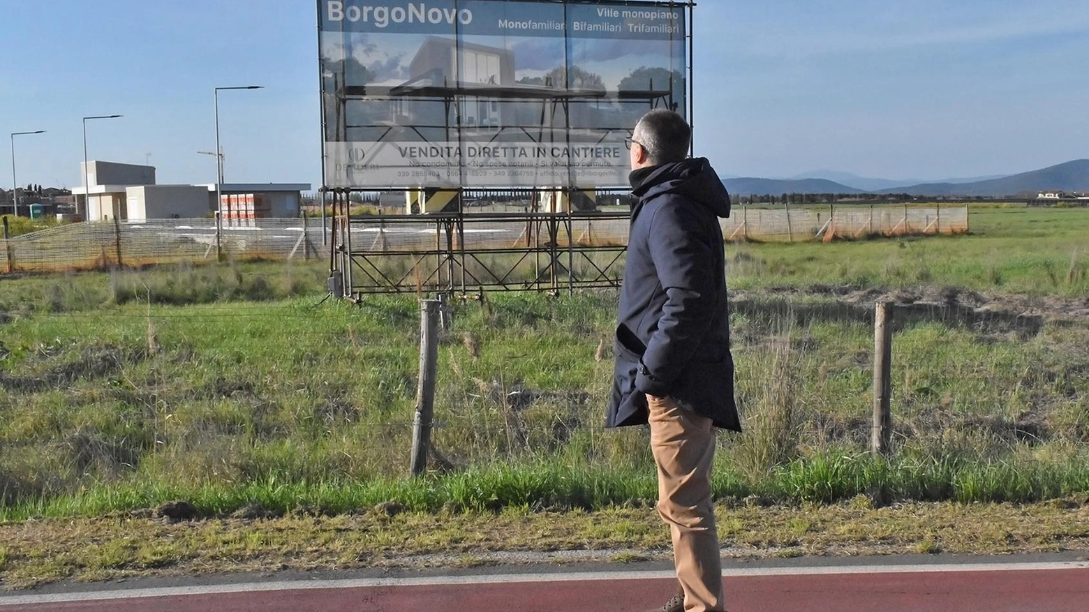 Una via per Almirante La polemica resta viva "Ideologie da superare" "No, scelte insanabili" Una via per Almirante La polemica resta viva "Ideologie da superare" "No, scelte insanabili"