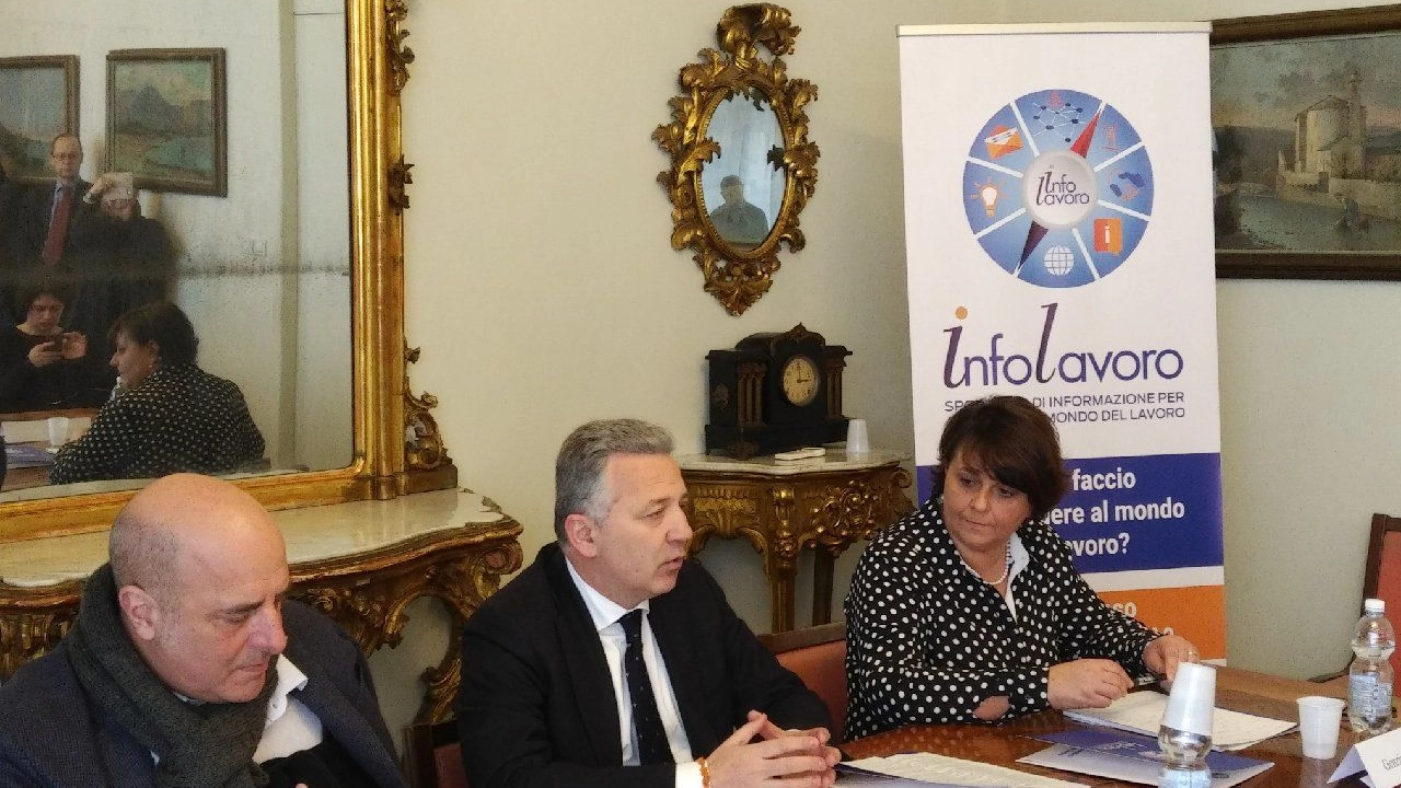 L'assessore regionale Gianni Berrino, il sindaco Peracchini e l'assessore Giacomelli