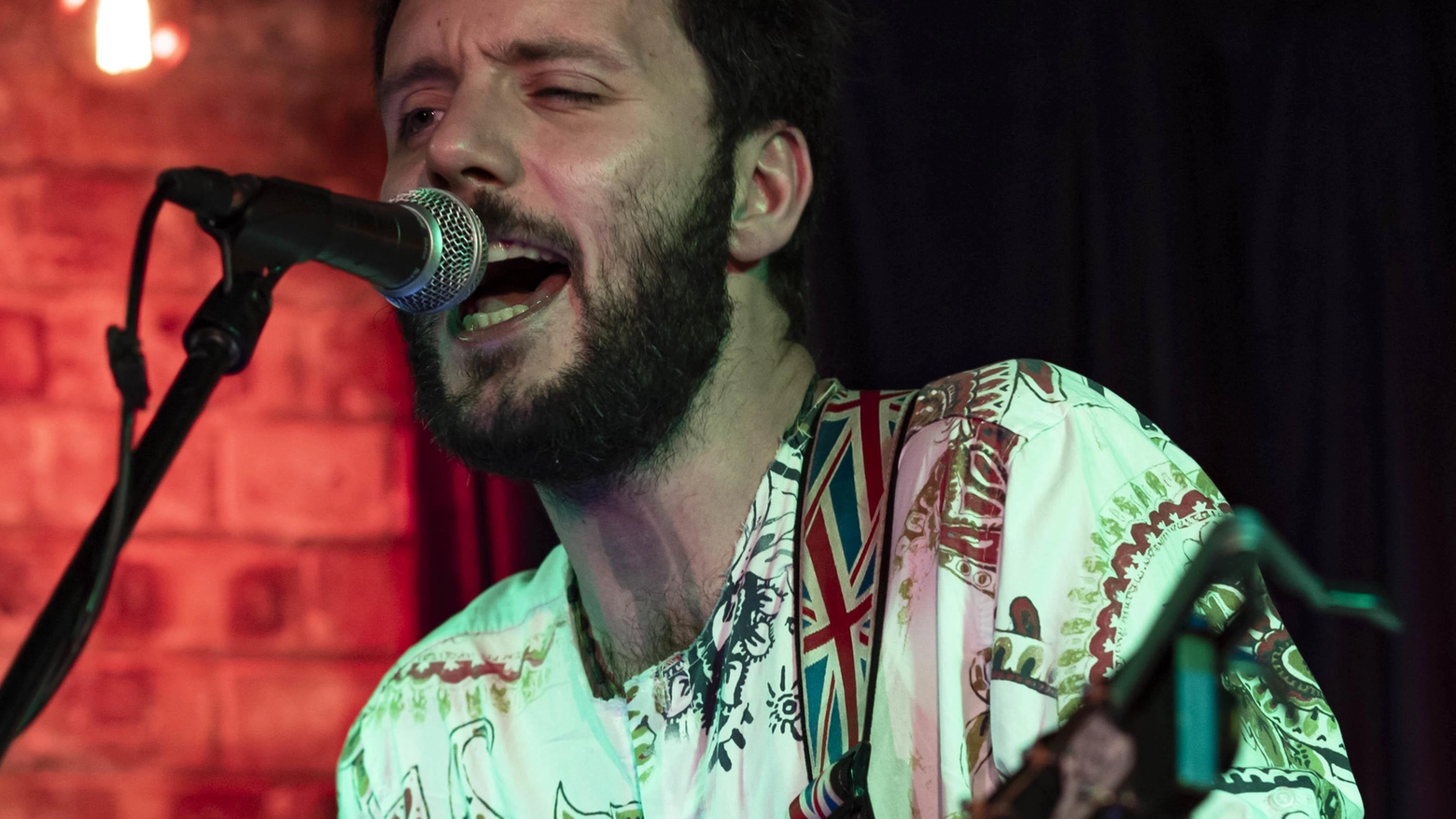 Alla conquista di Londra Brunini e la sua musica In Uk dalla Garfagnana Alla conquista di Londra Brunini e la sua musica In Uk dalla Garfagnana
