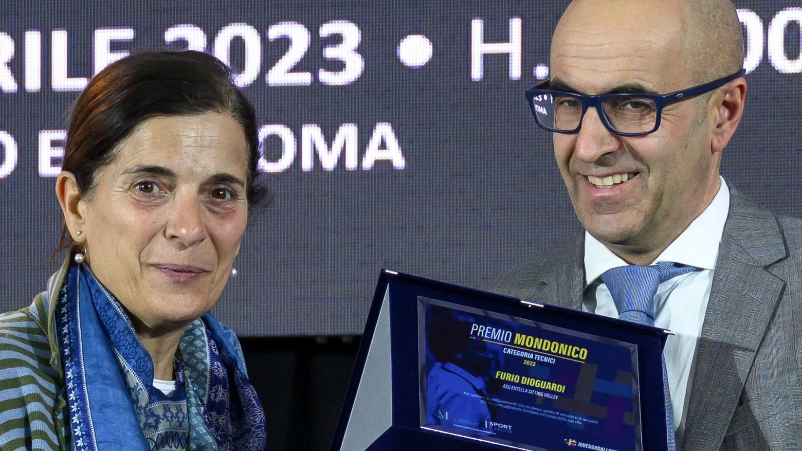 Il Premio Mondonico al dottor Dioguardi  Tecnico di sitting volley, promotore di sport