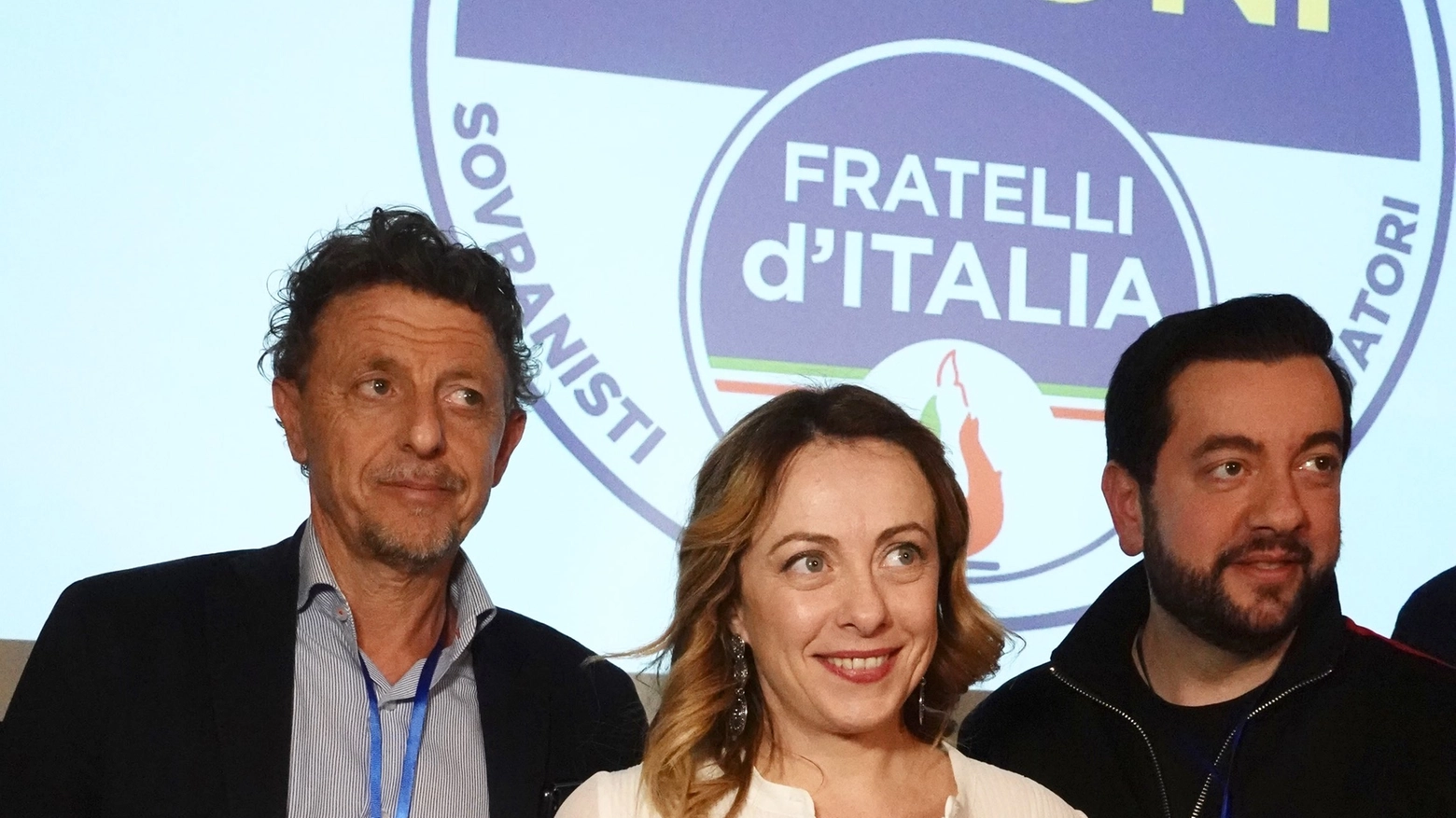 Giorgia Meloni con il candidato fiorentino Marcheschi e il coordinatore toscano Torselli