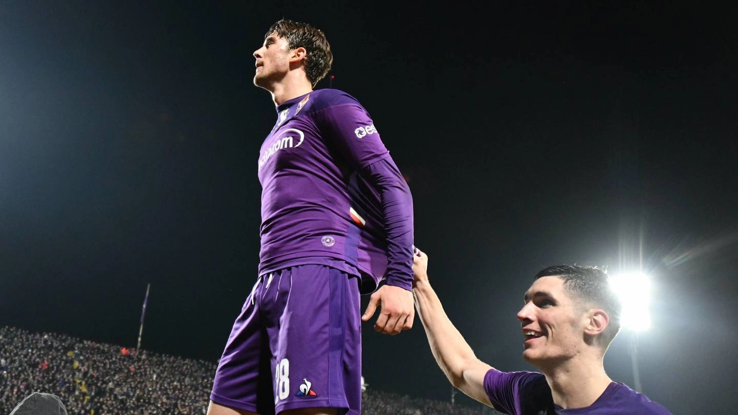 Fiorentina-Inter, Vlahovic esulta dopo il gol