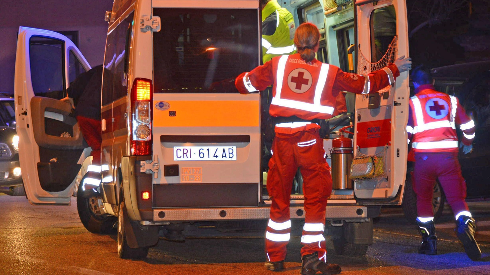 Il giovane è stato trasportato al Cto di Firenze