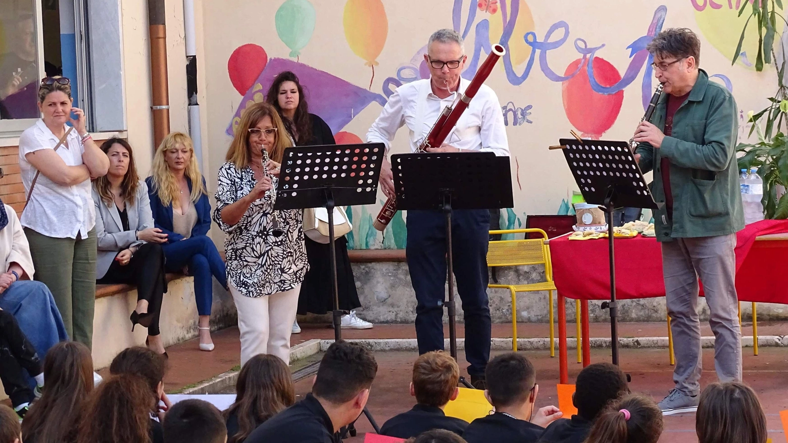 "Non fermate la musica!"  Successo per il flash mob