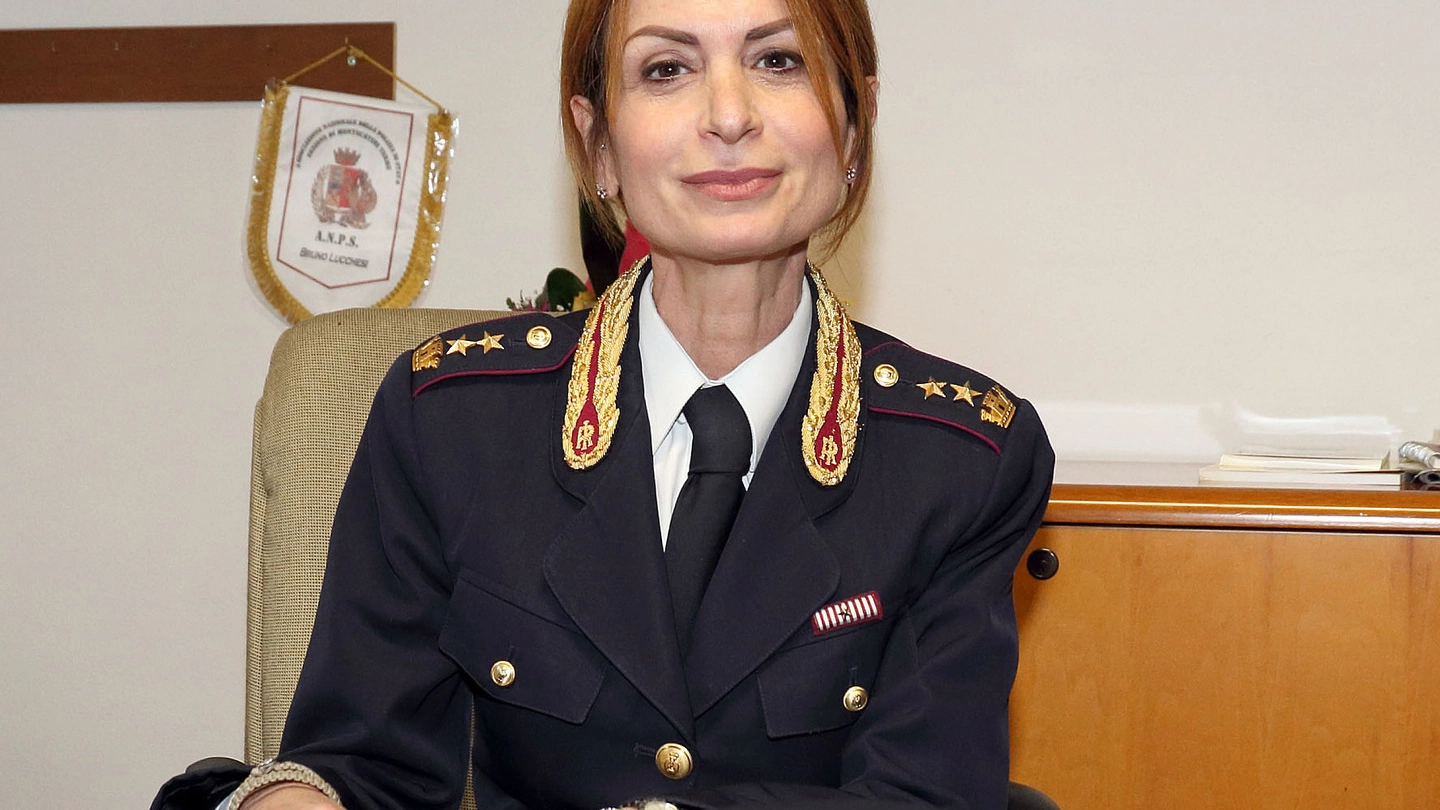 Floriana Gesmundo, vicequestore e dirigente del commissariato di Pescia