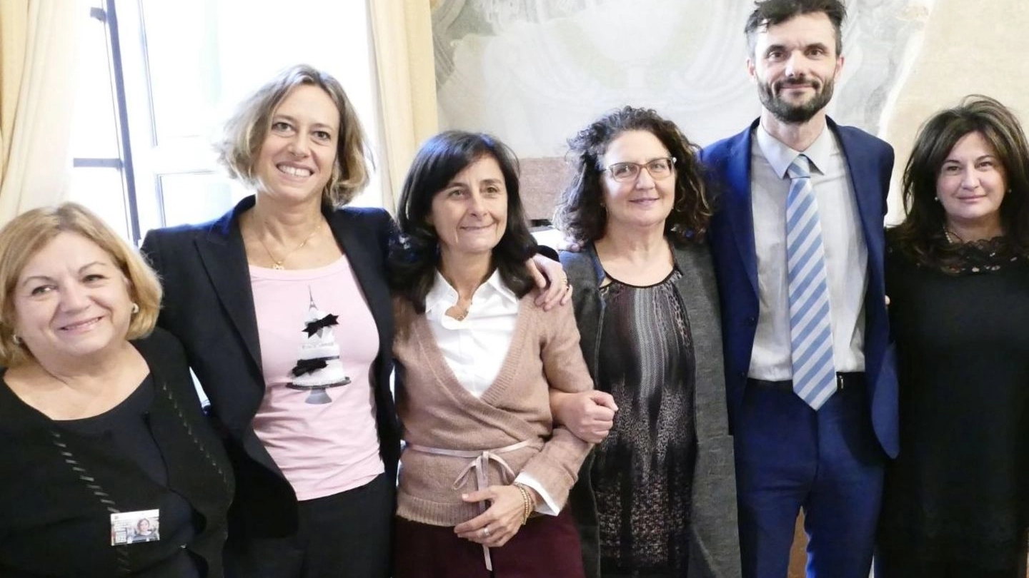 Istituzioni e associazioni a difesa delle donne ieri mattina a Prato  per la presentazione di una nuova proposta di legge contro la violenza