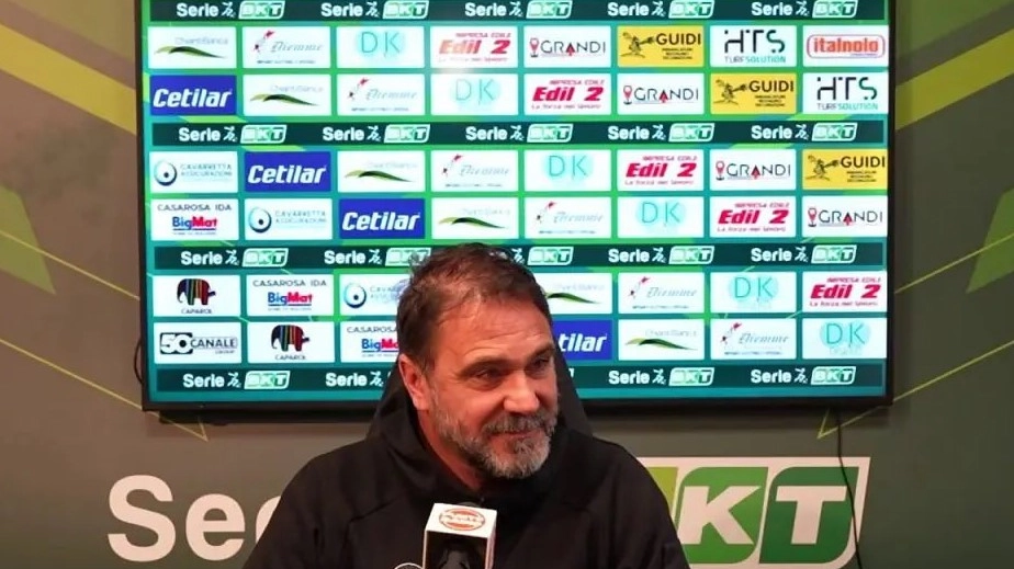 L'allenatore del Pisa Luca D'Angelo L'allenatore del Pisa Luca D'Angelo
