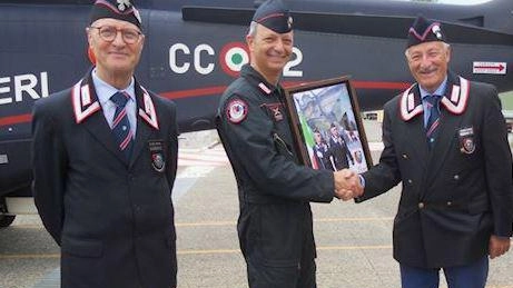 Associazione Carabinieri a Pisa  in visita al 4° Nucleo Elicotteri  "Attività preziosa per la Toscana"