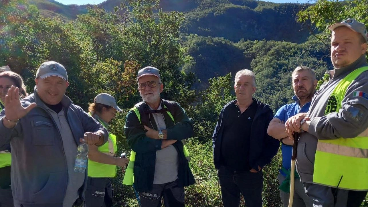 In trappola fra le rocce. Recuperato il fungaiolo. Era in stato di ipotermia. Lieto fine dopo la paura In trappola fra le rocce. Recuperato il fungaiolo. Era in stato di ipotermia. Lieto fine dopo la paura