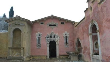 La Fonte della Fata Morgana, ninfeo realizzato dal Giambologna La Fonte della Fata Morgana, ninfeo realizzato dal Giambologna