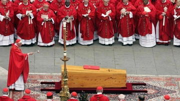 Funerali Ratzinger: il programma. Quando viene esposta la salma e dove sarà la tomba