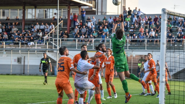 Brutto spot per il calcio di serie C, Pistoiese - Alessandria