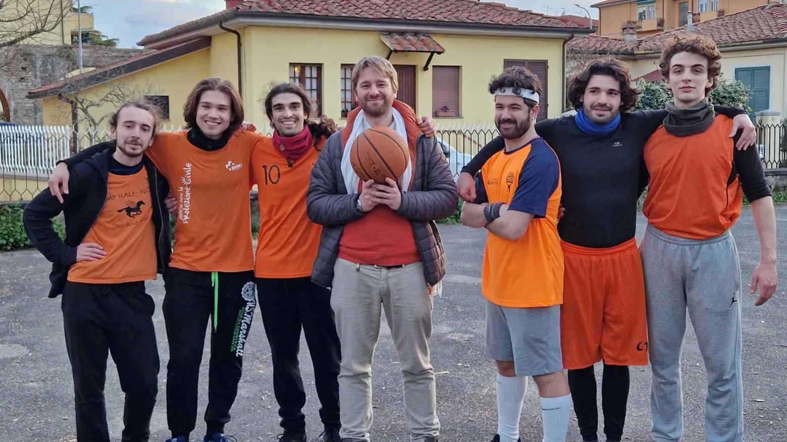La squadra di Martinelli ’La città delle persone’ con studenti e pensionati per stare tra la gente La squadra di Martinelli ’La città delle persone’ con studenti e pensionati per stare tra la gente