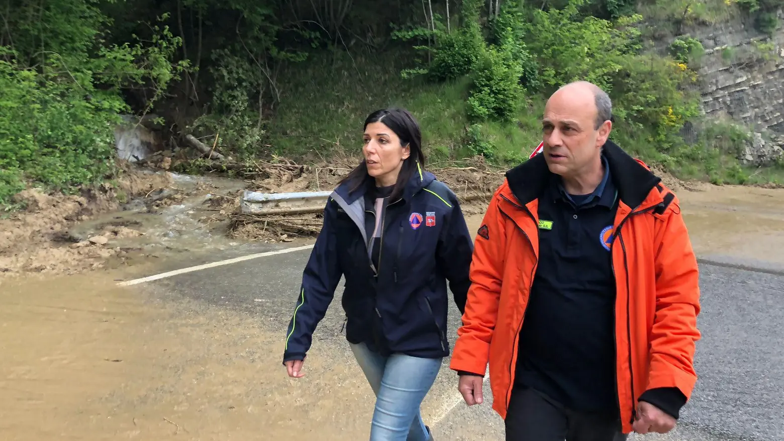 Acqua e frane La guerra del Mugello "È un casino, ma siamo tutti vivi" Acqua e frane La guerra del Mugello "È un casino, ma siamo tutti vivi"