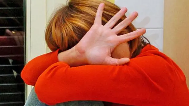 Maltrattava le due figlie Padre manesco a processo Maltrattava le due figlie Padre manesco a processo