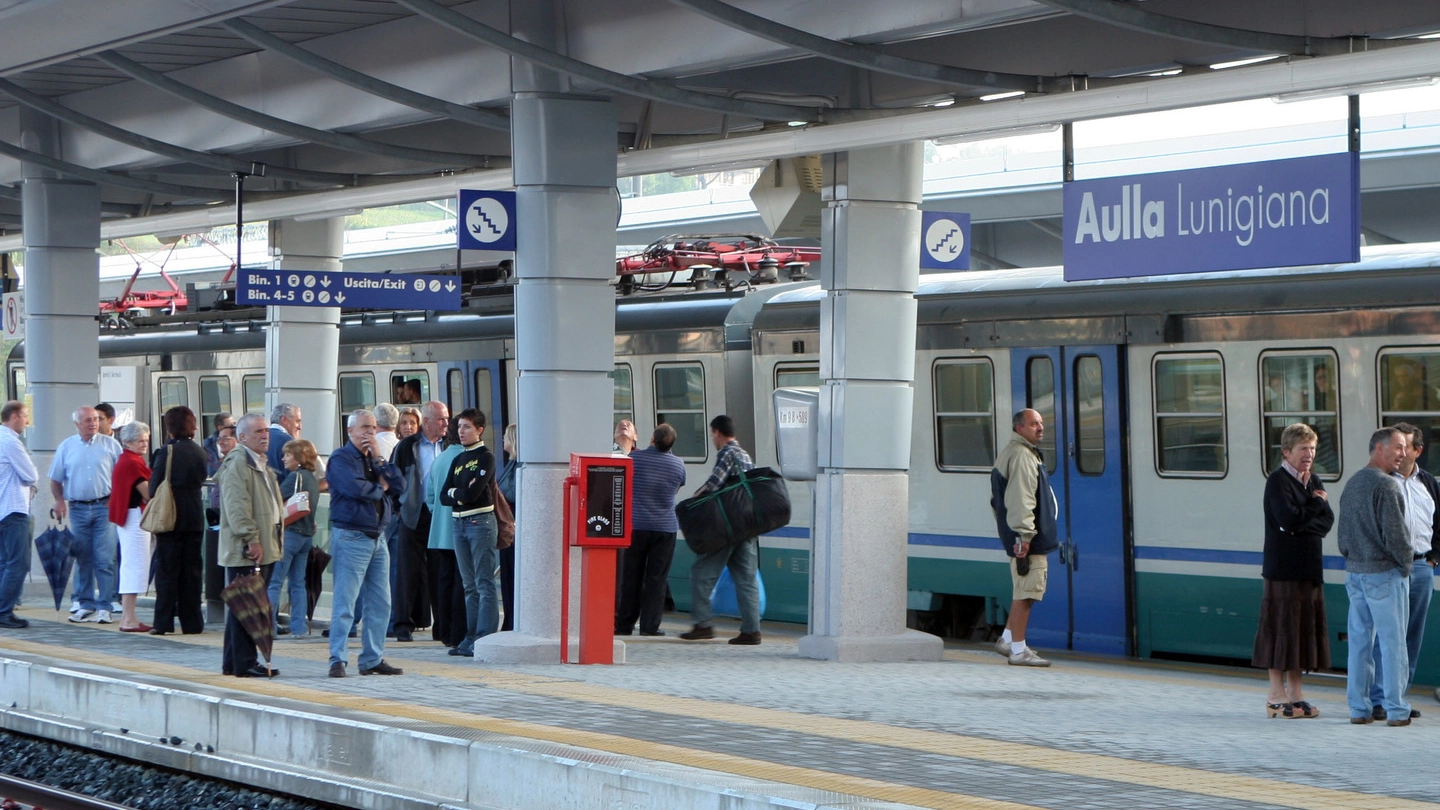 Problemi per pendolari e studenti diretti a Genova (foto d’archivio)