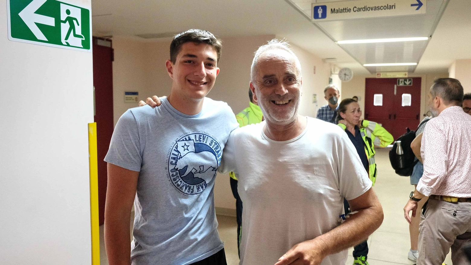 L'incontro in ospedale tra Alessandro, 16 anni, e Marcello, 50 anni (Foto Falsetti)