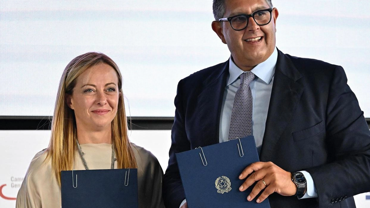 Ospedale e teatro, arrivano i soldi. Patto Toti-Meloni sui fondi europei Ospedale e teatro, arrivano i soldi. Patto Toti-Meloni sui fondi europei
