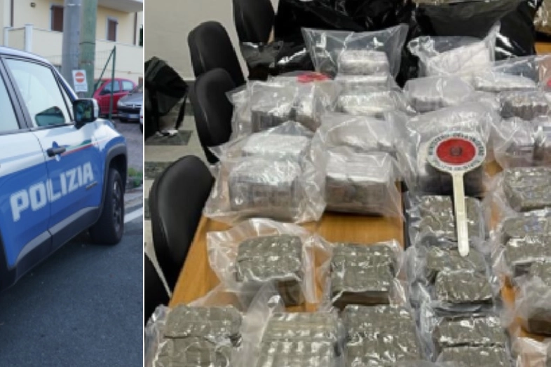 Un'auto della polizia e una parte della droga sequestrata