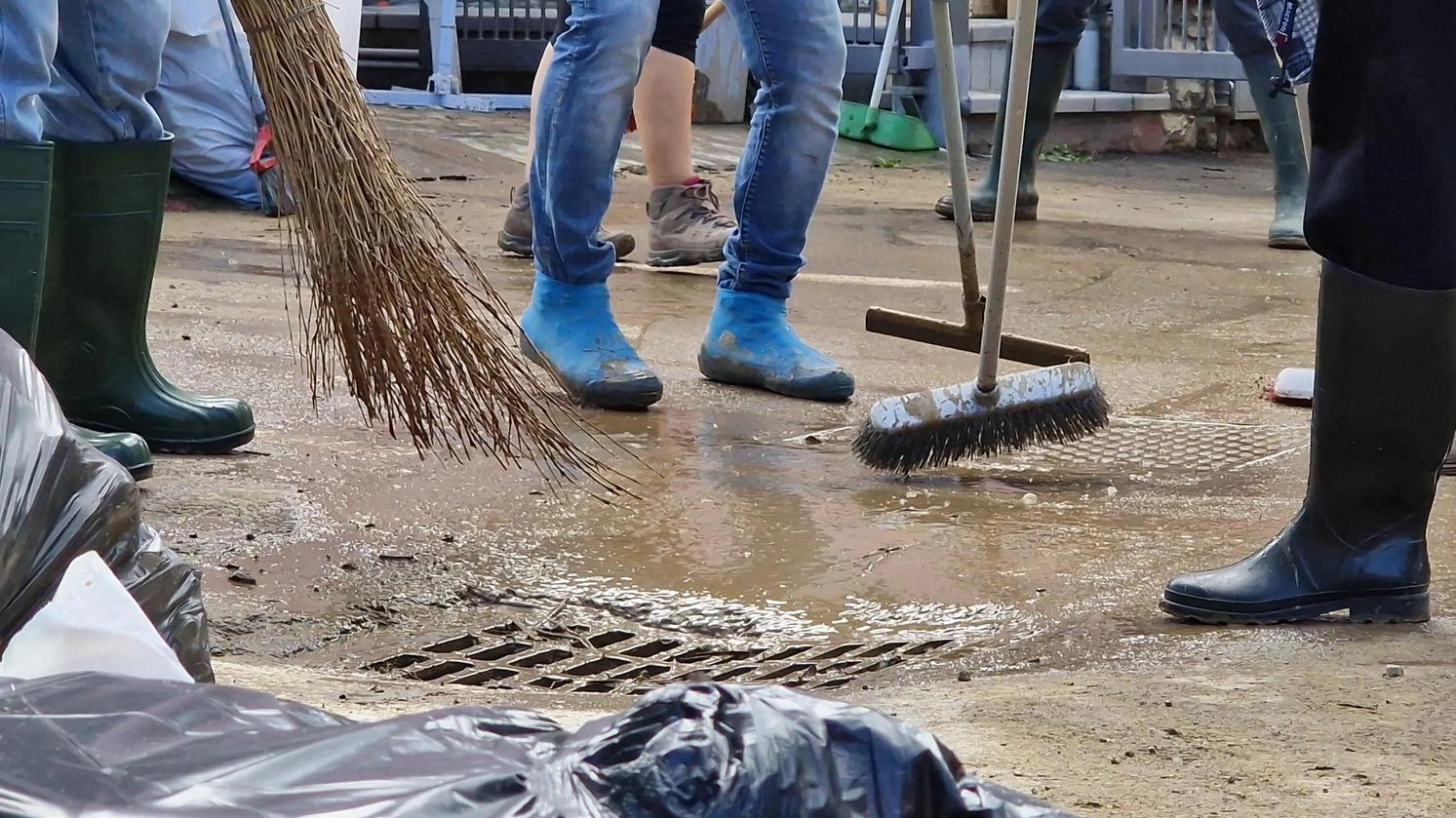 Fioccano le iniziative sul territorio per aiutare le persone più colpite Fioccano le iniziative sul territorio per aiutare le persone più colpite