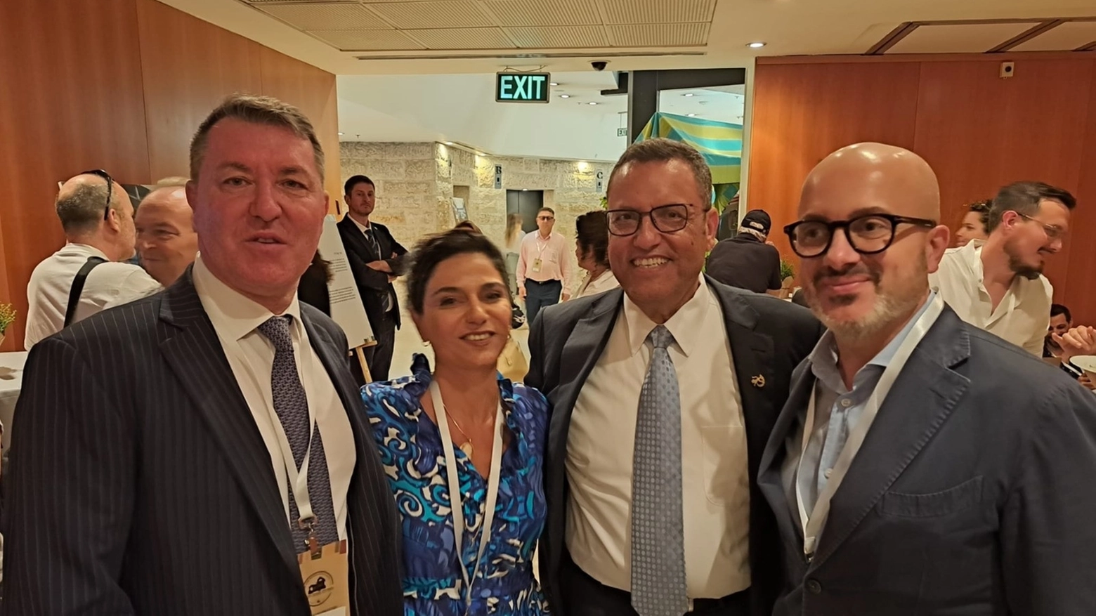 Manetti e Bettarini con Tali Friedman e Moshe Lion
