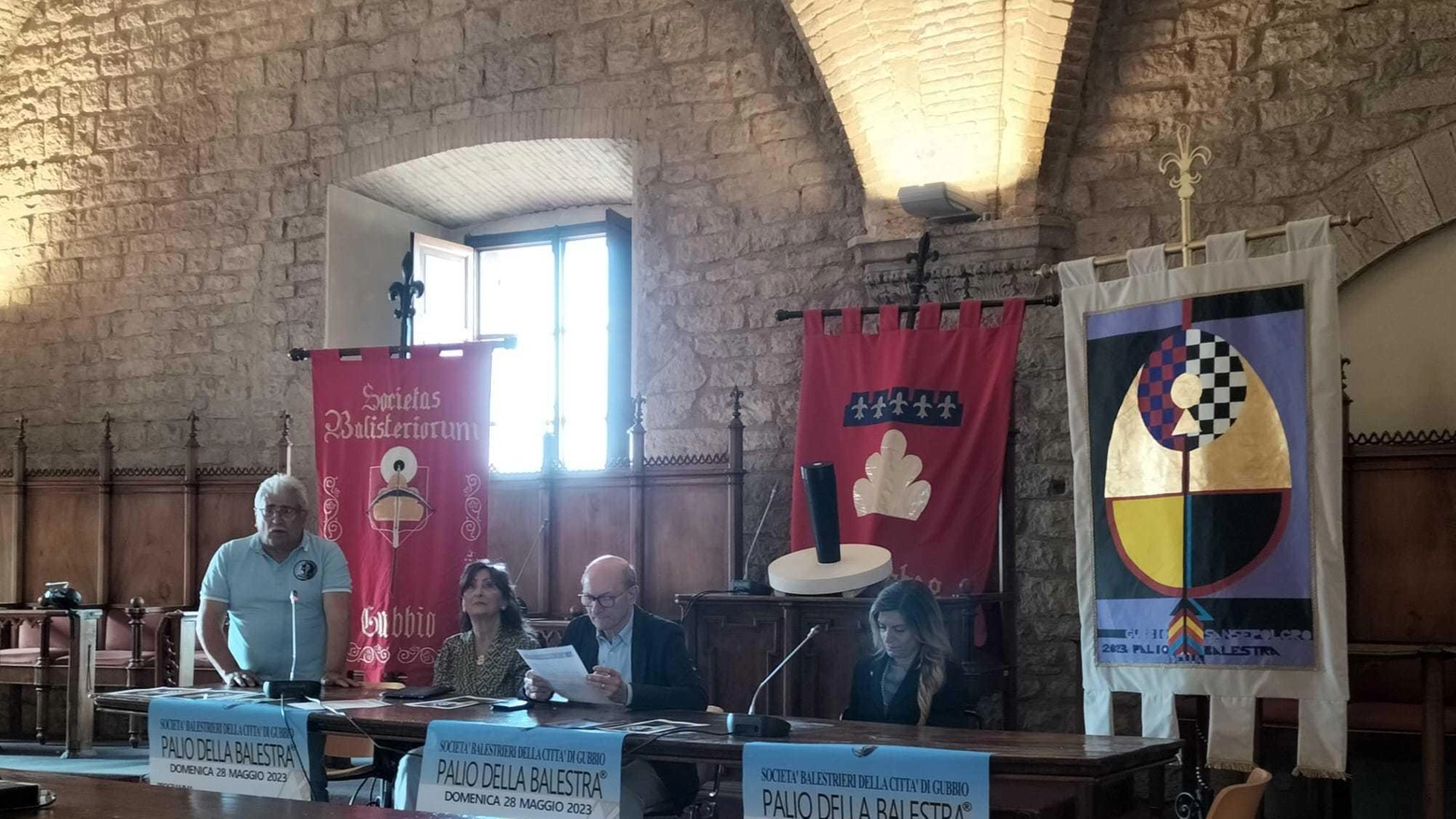 La storia a colpi di frecce C’è il Palio della Balestra La storia a colpi di frecce C’è il Palio della Balestra