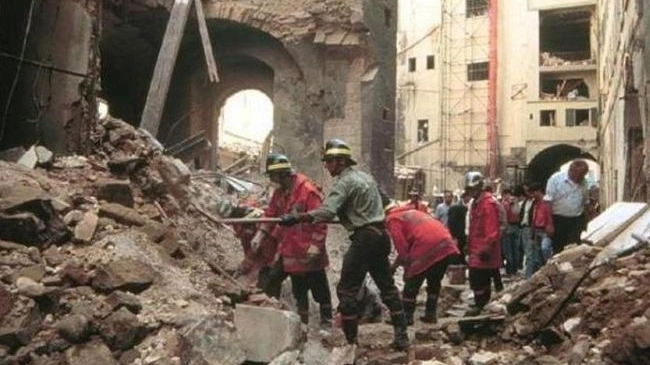 Una foto che racconta il tragico attentato di via dei Georgofili a Firenze