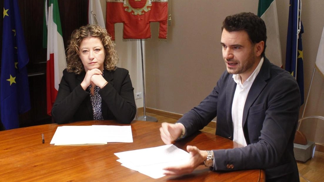 Rincari per il conguaglio sui rifiuti. Ma il Comune aiuta imprese e famiglie Rincari per il conguaglio sui rifiuti. Ma il Comune aiuta imprese e famiglie