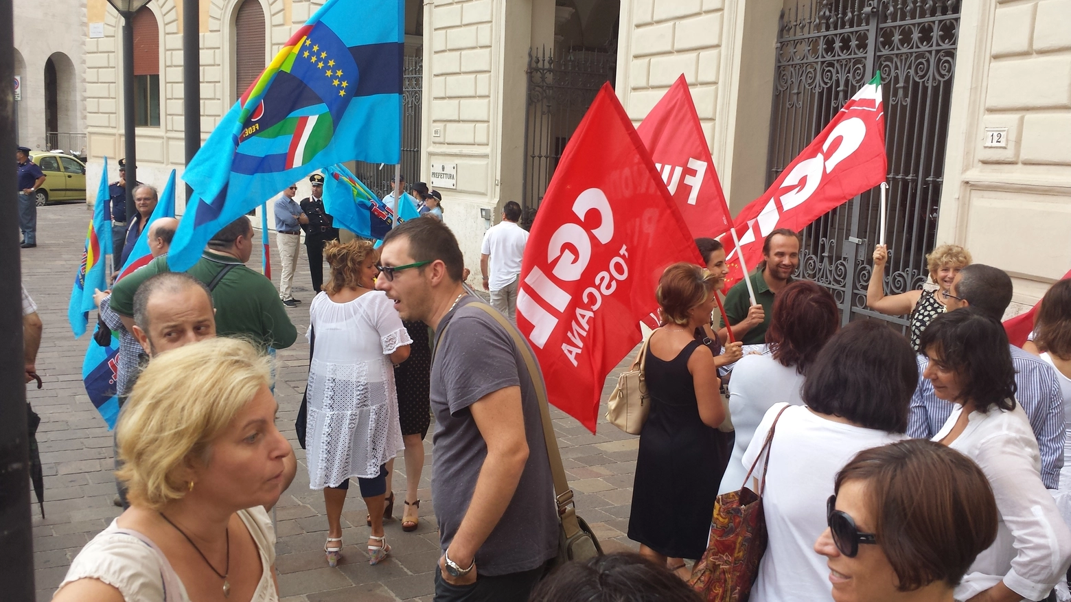 Uno degli ultimi scioperi per la difesa dei servizi resi dalla Provincia di Grosseto Uno degli ultimi scioperi per la difesa dei servizi resi dalla Provincia di Grosseto