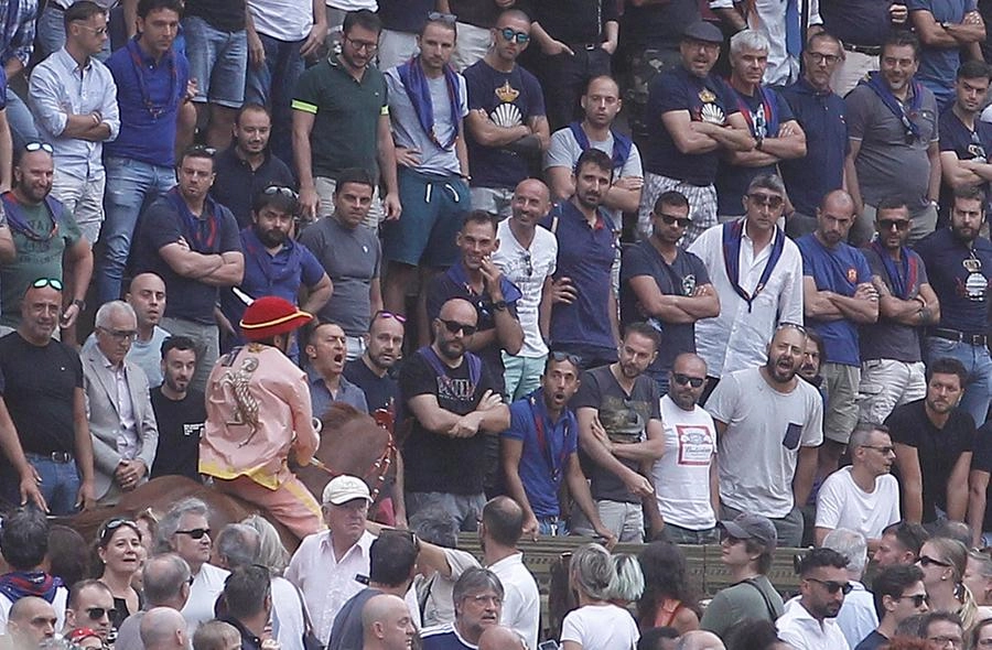 immagine di sfondo 24