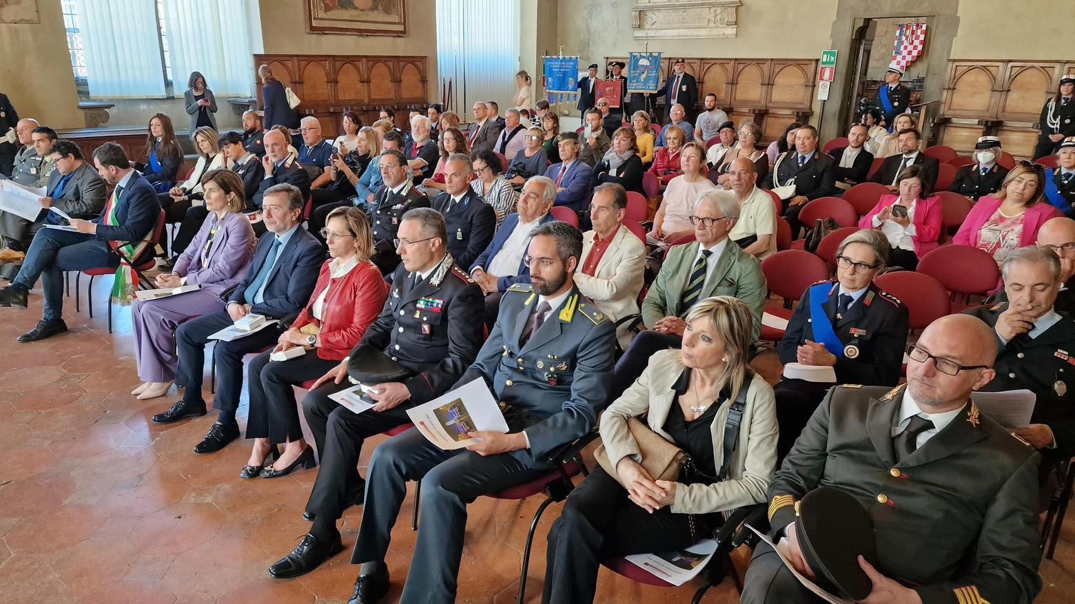 "Reati ambientali, i più odiosi Il lavoro costante della polizia a presidio della cittadinanza" "Reati ambientali, i più odiosi Il lavoro costante della polizia a presidio della cittadinanza"