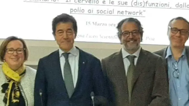 "Il cervello ha bisogno di cure" "Il cervello ha bisogno di cure"