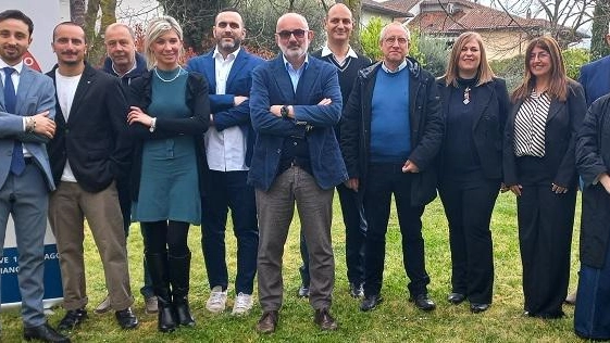Palandri presenta la sua lista "Ispirati dall’amore per Poggio" Ecco chi sono i candidati in corsa Palandri presenta la sua lista "Ispirati dall’amore per Poggio" Ecco chi sono i candidati in corsa