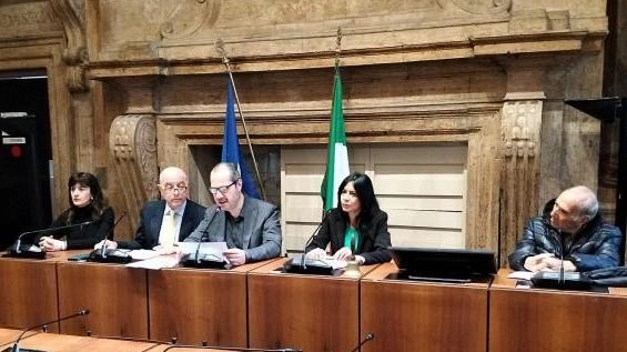 Al fianco dei cittadini Tornano gli sportelli che tutelano i consumatori Al fianco dei cittadini Tornano gli sportelli che tutelano i consumatori