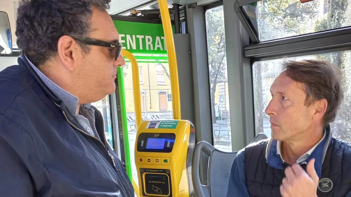 Svolta trasporto pubblico Ecco 30 nuovi mezzi green Svolta trasporto pubblico Ecco 30 nuovi mezzi green