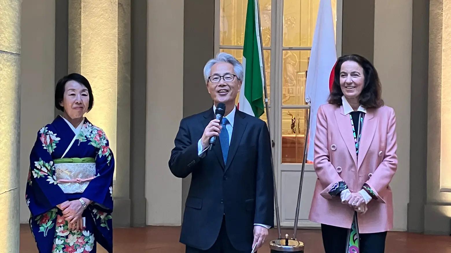 Laudomia Pucci con l'ambasciatore del Giappone in italia,  Satochi Suzuki