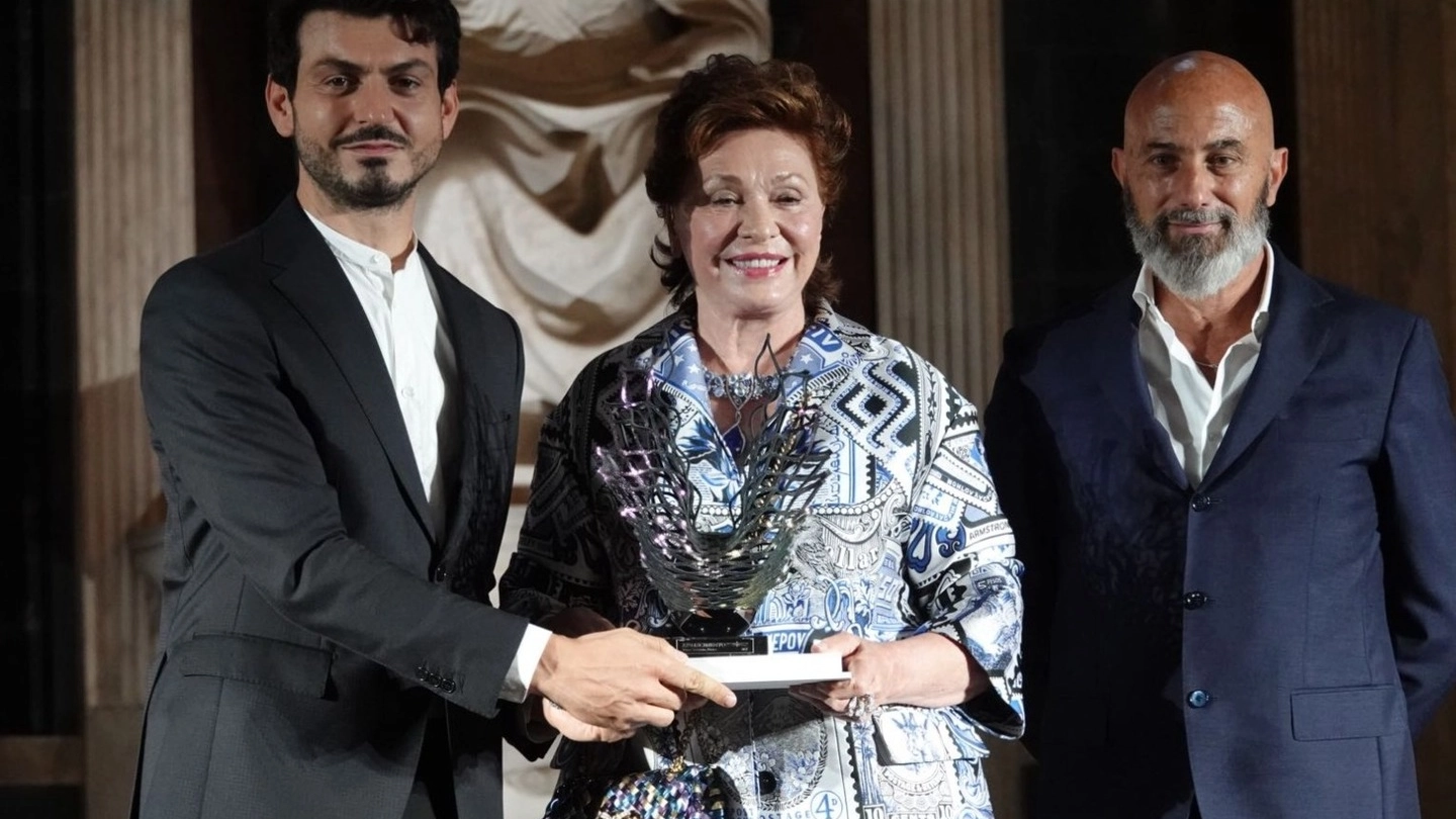 Il premio Rinascimento + a Maria Manetti Shrem