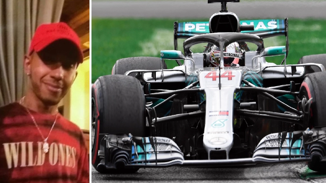 A sinistra, Lewis Hamilton in un selfie scattato a Monterappoli. A destra sull'auto
