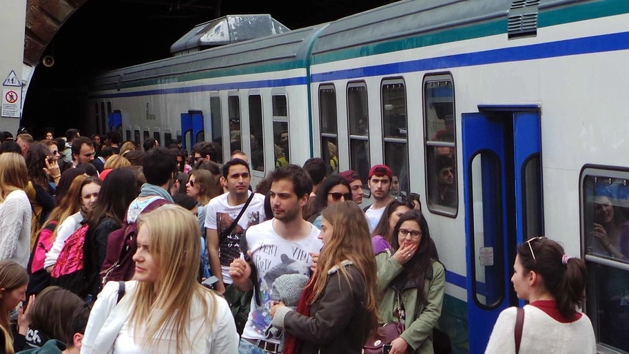 Turisti alla stazione di Riomaggiore