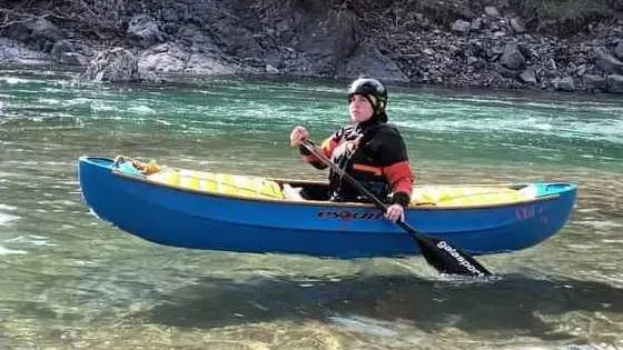 Da tutta Italia per sfidarsi sul Vara Al via il raduno di canoa a Brugnato Due giorni di gare e divertimento Da tutta Italia per sfidarsi sul Vara Al via il raduno di canoa a Brugnato Due giorni di gare e divertimento