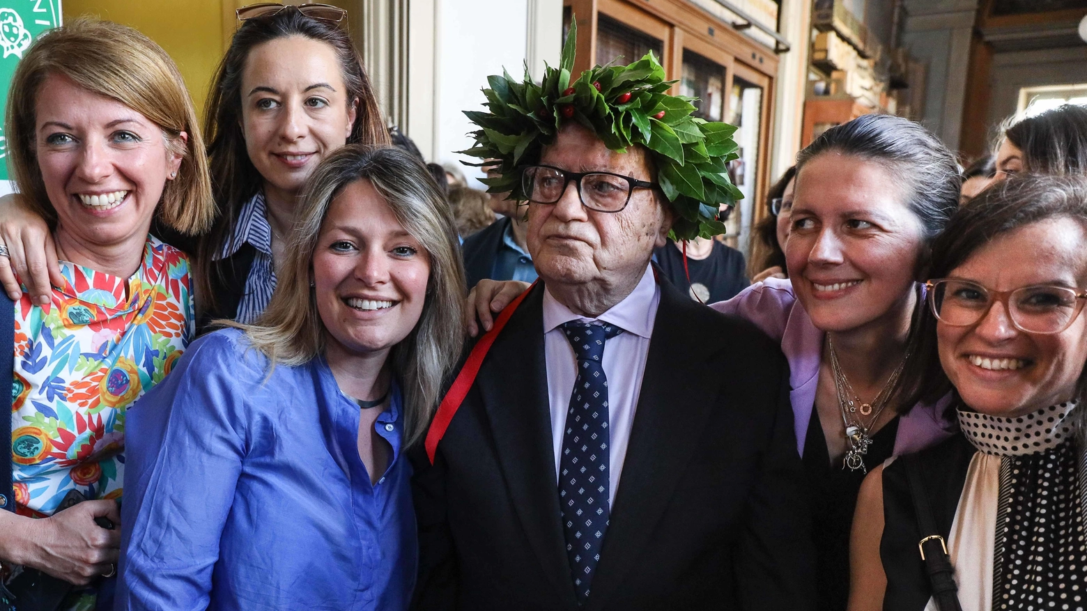 Lo studente infinito Quinta laurea a 92 anni Rocco, una storia bella "La dedico a mia moglie" Lo studente infinito Quinta laurea a 92 anni Rocco, una storia bella "La dedico a mia moglie"