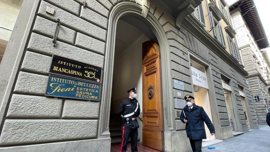 I carabinieri sul luogo della tragedia (New Press Photo)