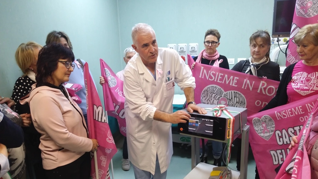 L'elettrobisturi donato all'ospedale di Massa Marittima