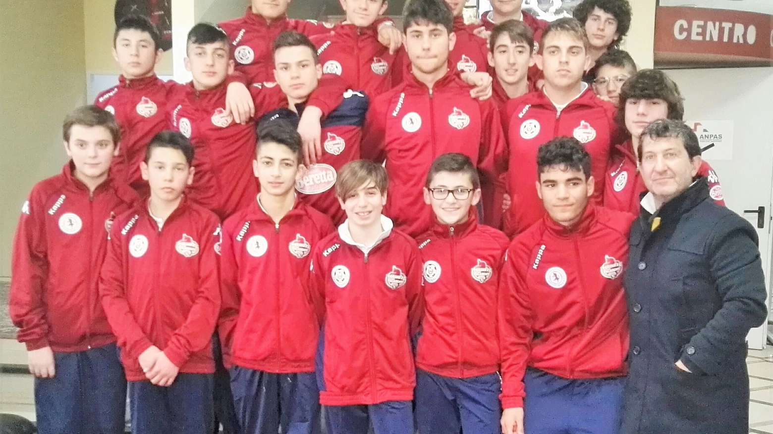 Il gruppo dei calciatori dei Giovani Granata Monsummano